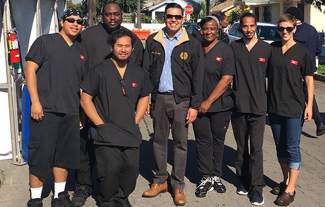 Long Beach Mayor Robert Garcia stops by to visit with ACC-LB students