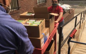 ACC-LA Canned Food Drive Delivers More Than 100 Boxes To Neighborhood Church Gallery